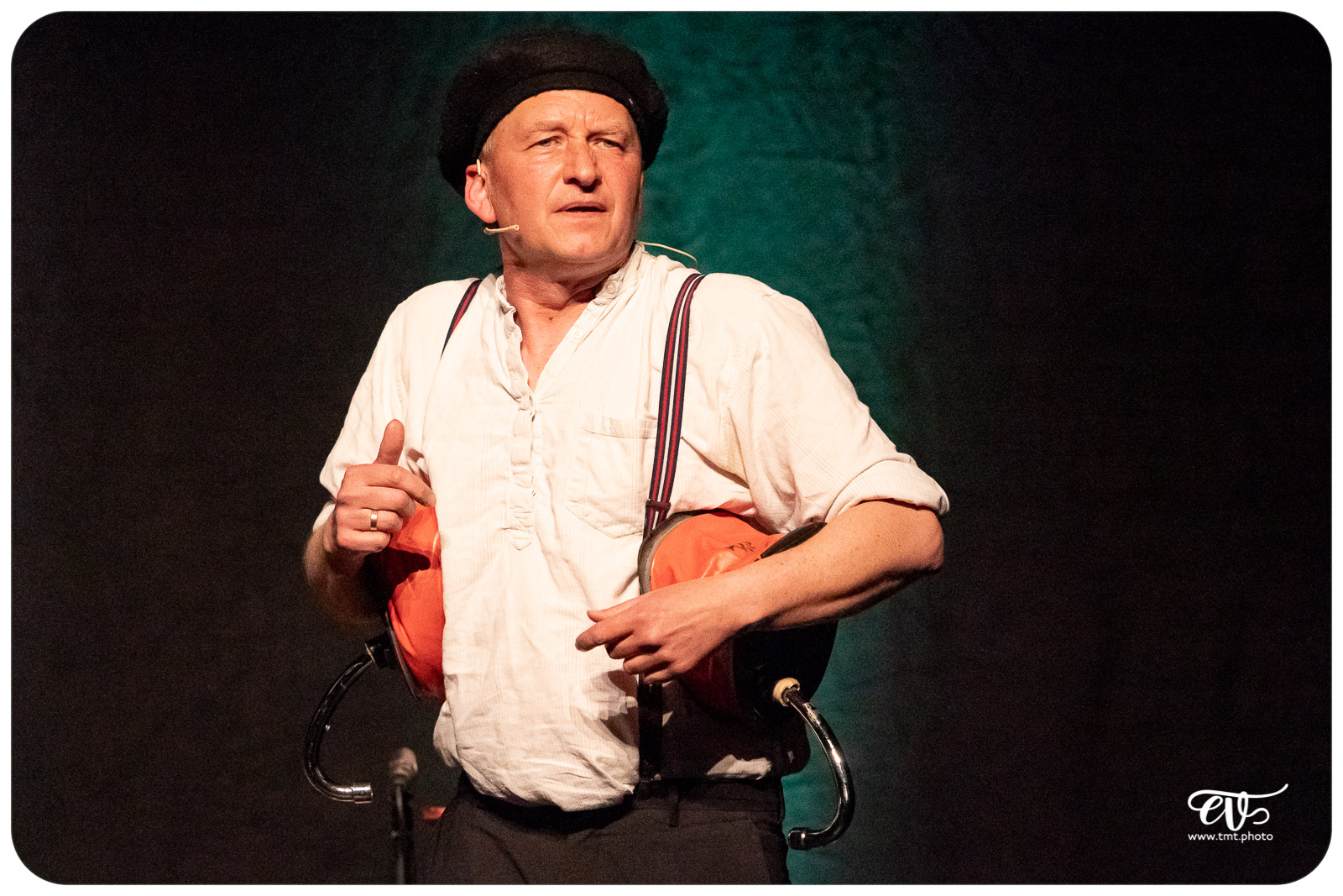 LE GROOVE DE LA MONTAGNE (TONI BARTL’S ALPIN DRUMS)